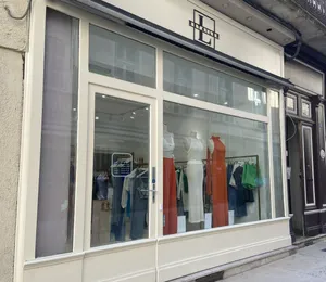 L. Retailer