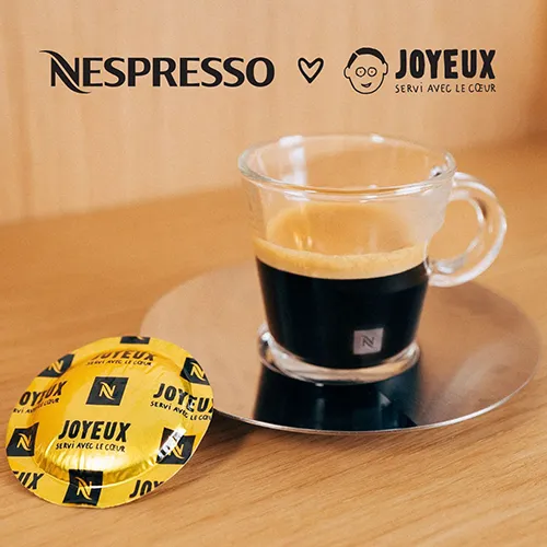 1 machine à café Nespresso Inissia
