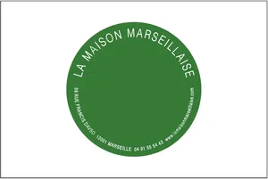 La Maison Marseillaise, Véritable ode à l’art de vivre du Sud, La Maison Marseillaise réunit une sélection pointue d’objets de décoration, de mobilier et d’accessoires qui subliment les intérieurs avec caractère et élégance. Chaque pièce raconte une histoire, entre design, artisanat et inspirations méditerranéennes. À l’occasion de notre tombola solidaire, La Maison Marseillaise offre un bon d’achat ou un lot d’une valeur de 120 à 150 €, valable sur sa belle sélection. Une invitation à redécouvrir l’art de la maison à la marseillaise : solaire, raffinée et toujours pleine de charme.